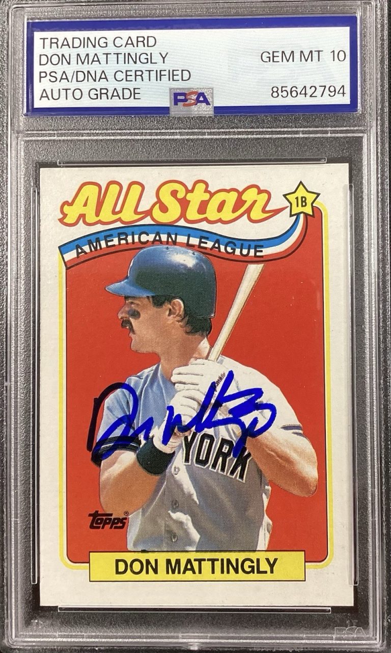 Don Mattingly Signed 1989 Topps #397 Baseball Card Yankees Autograph PSA/DNA 10
