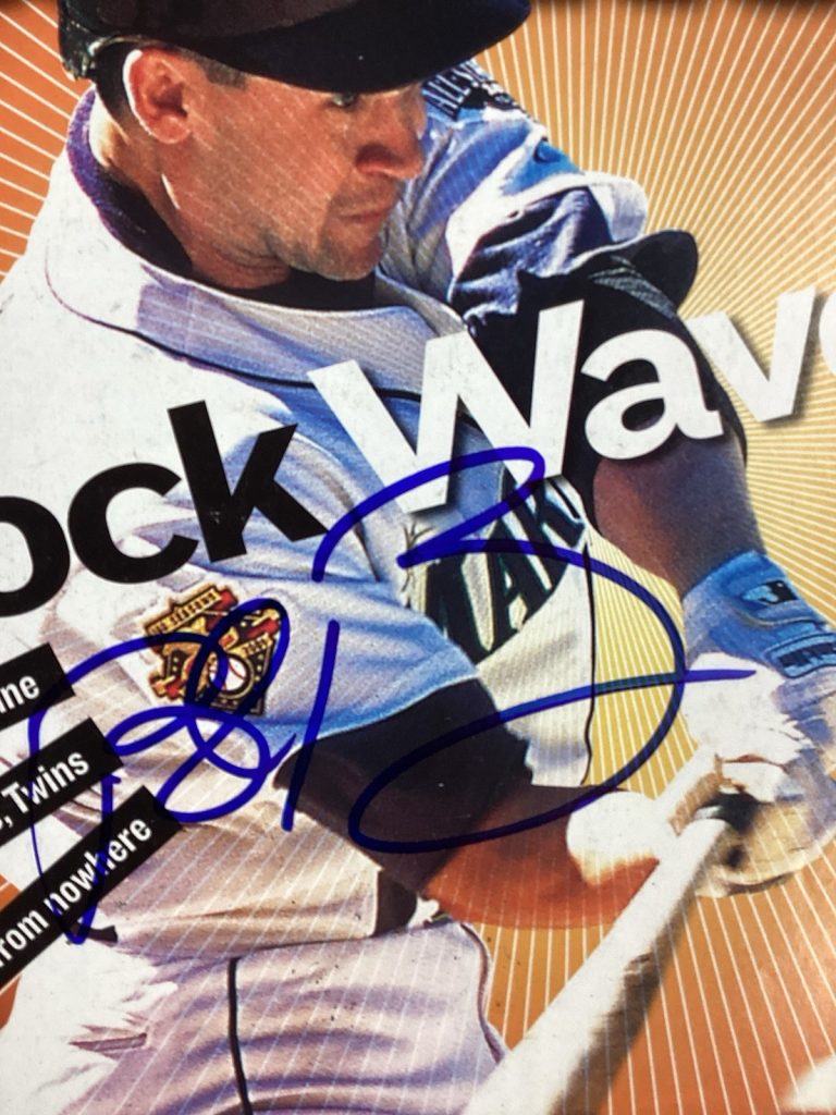 Bret Boone Signed Sports Illustrated 7/16/01 Mariners Baseball Autograph TPG