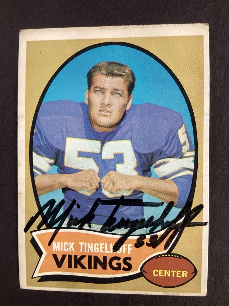Mick Tingelhoff Signed 1970 Topps #158 Football Card Vikings NFL Autograph TPG