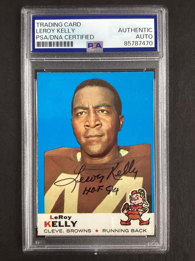 Leroy Kelly Signed 1969 Topps Card #1 Cleveland Browns Football HOF PSA/DNA #1