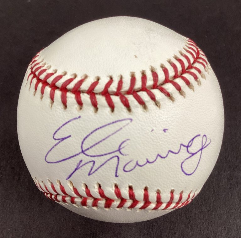 Eli Manning Signed Baseball OMLB Allen H. Selig New York Giants Autograph JSA