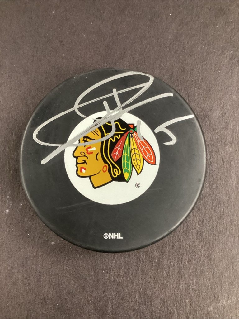 Tuomo Ruutu Signed Hockey Puck NHL Chicago Blackhawks Autograph TPG