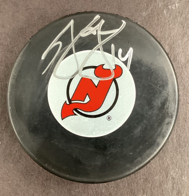 Brian Gionta Signed Hockey Puck NHL New Jersey Devils Autograph TPG