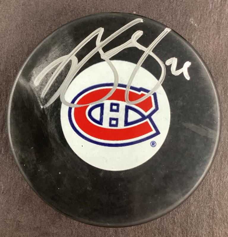 Brian Gionta Signed Hockey Puck Montreal Canadiens Autograph TPG