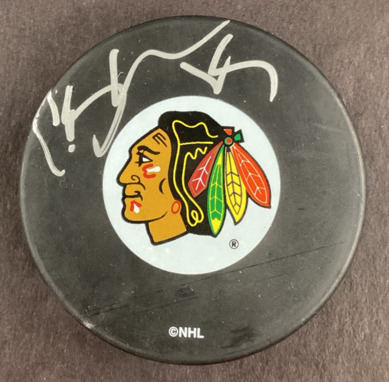 Patrick Sharp Signed Hockey Puck Chicago Blackhawks Autograph TPG