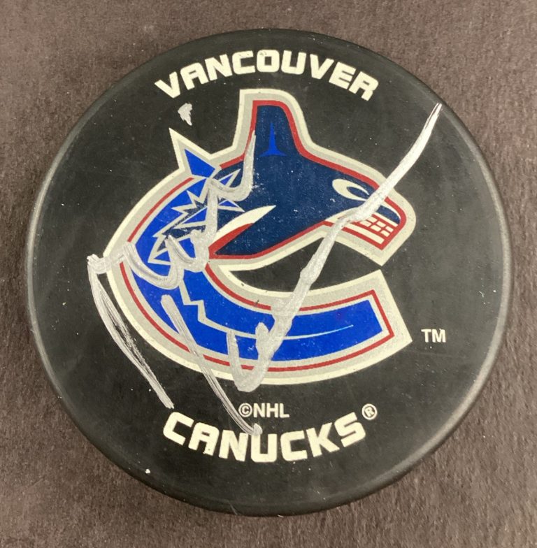 Mike Keenan Signed Hockey Puck NHL Vancouver Canucks Autograph TPG