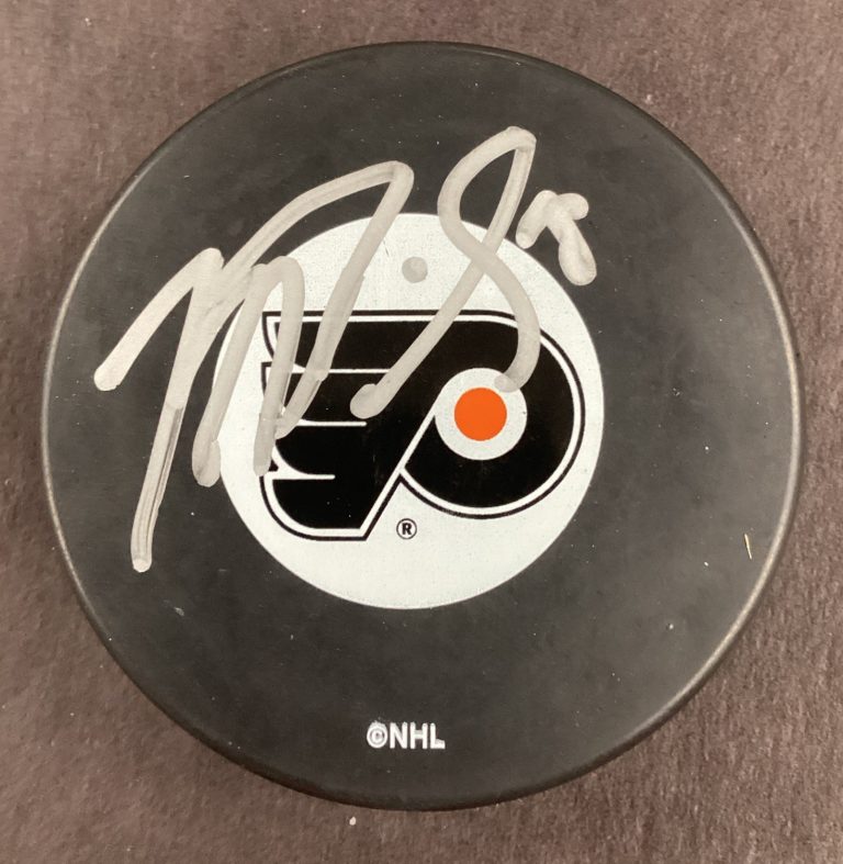 Mike Richards Signed Hockey Puck NHL Philadelphia Flyers Autograph TPG