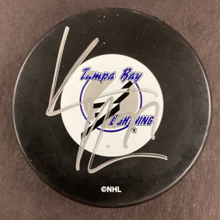 Victor Hedman Signed Hockey Puck NHL Tampa Bay Lightning Autograph TPG