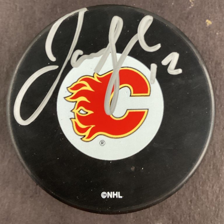 Jarome Iginla Signed Hockey Puck NHL Calgary Flames HOF Autograph TPG #1