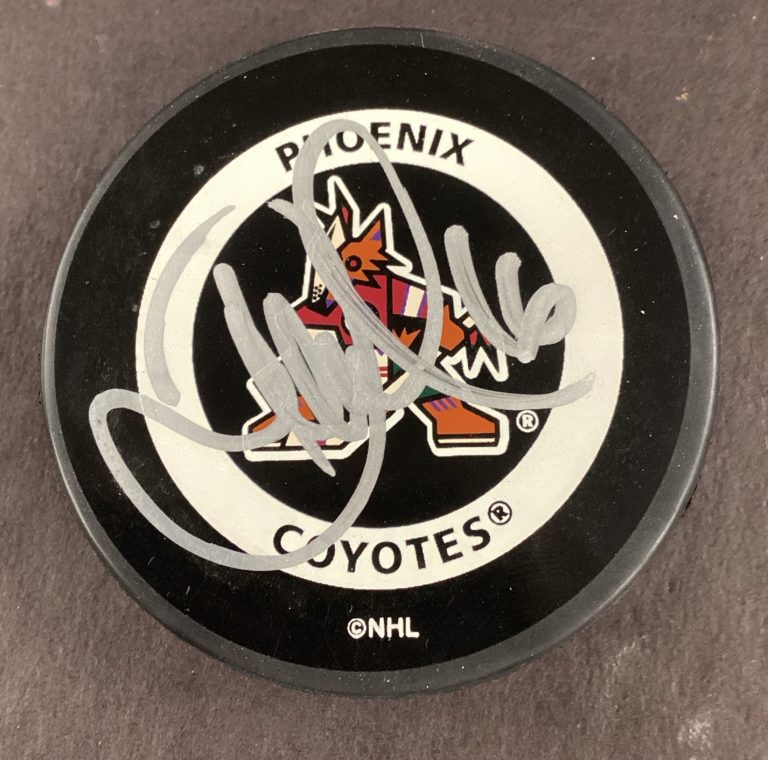 Darcy Tucker Signed Hockey Puck NHL Phoenix Coyotes Autograph TPG