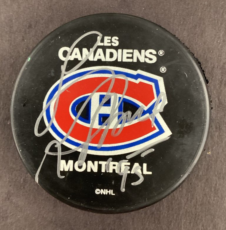 Larry Robinson Signed Hockey Puck NHL Montreal Canadiens HOF Autograph TPG