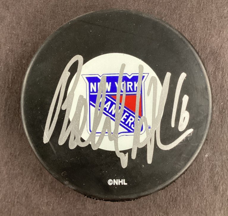Bobby Holik Signed Hockey Puck NHL New York Rangers Autograph TPG