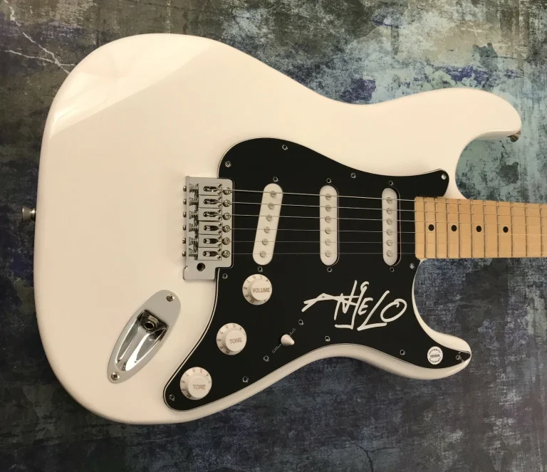 GFA Fishbone Angelo Moore Chitarra Elettrica Autografata Signed PROOF AD3 COA