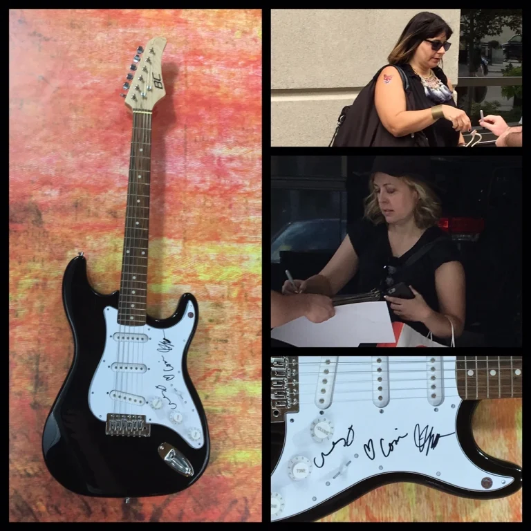 GFA Carrie Brownstein Band SLEATER-KINNEY Chitarra Elettrica Firmata AD2 COA