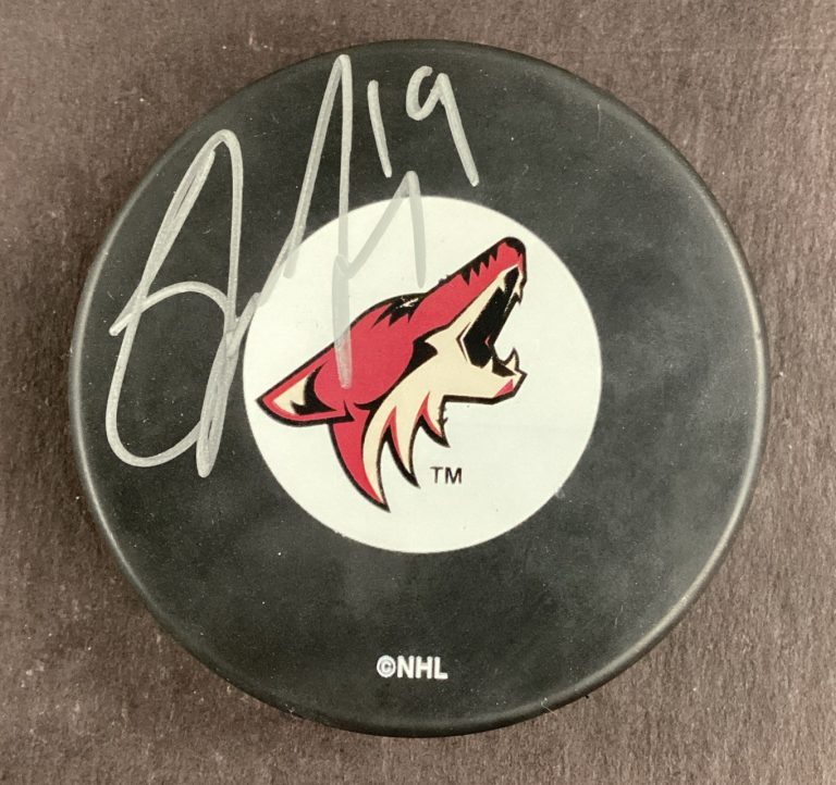 Shane Doan Signed Hockey Puck NHL Phoenix Coyotes HOF Autograph TPG