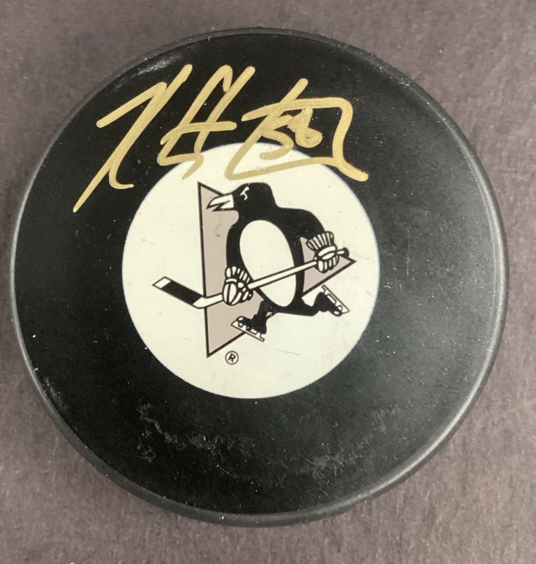 Kris Letang Signed Hockey Puck NHL Pittsburgh Penguins Autograph JSA