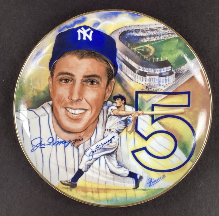 Joe DiMaggio Signed Plate NY Yankees 10