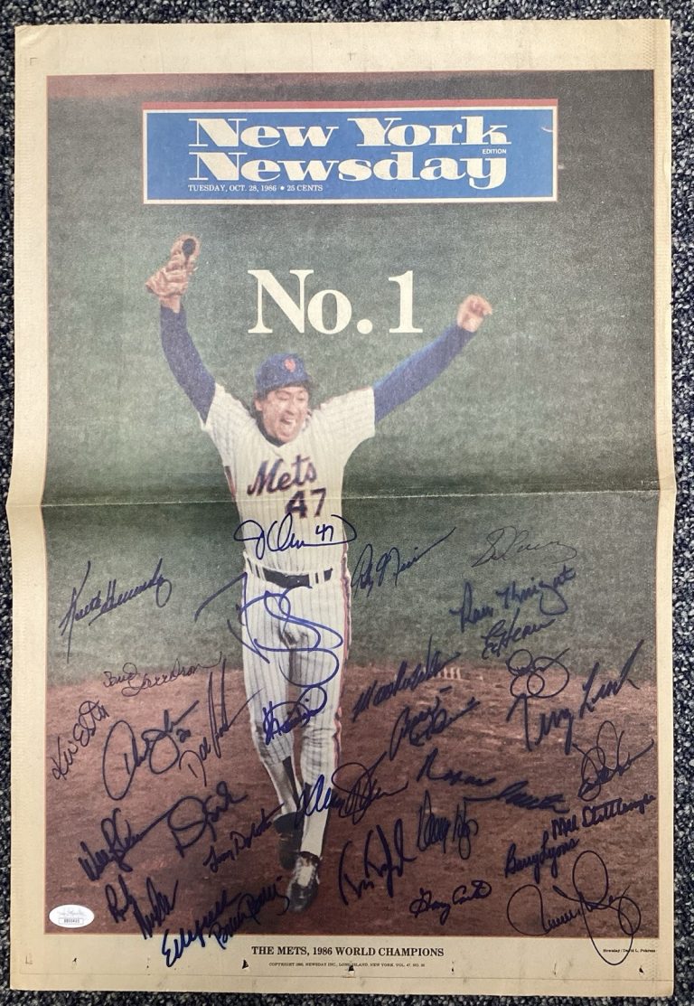 1986 WSC NY Mets Team Signed Newspaper Gary Carter Doc Gooden Autograph +29  JSA