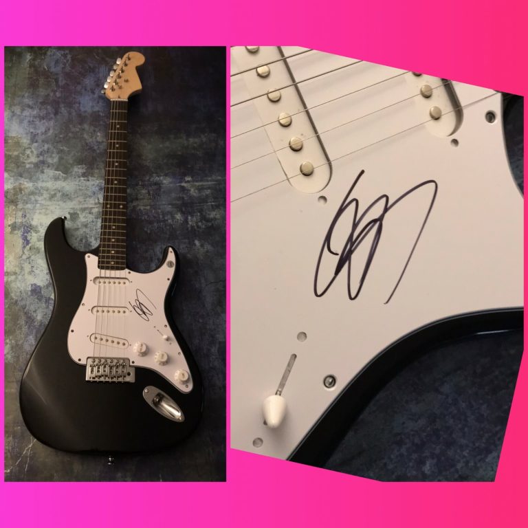 GFA Halestorm Rock Star * LZZY HALE * Signed Electric Guitar COA