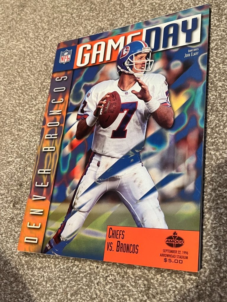 FOOTBALL PROGRAM KANSAS CITY CHIEFS DENVER BRONCOS 9/22 1996 JOHN ELWAY