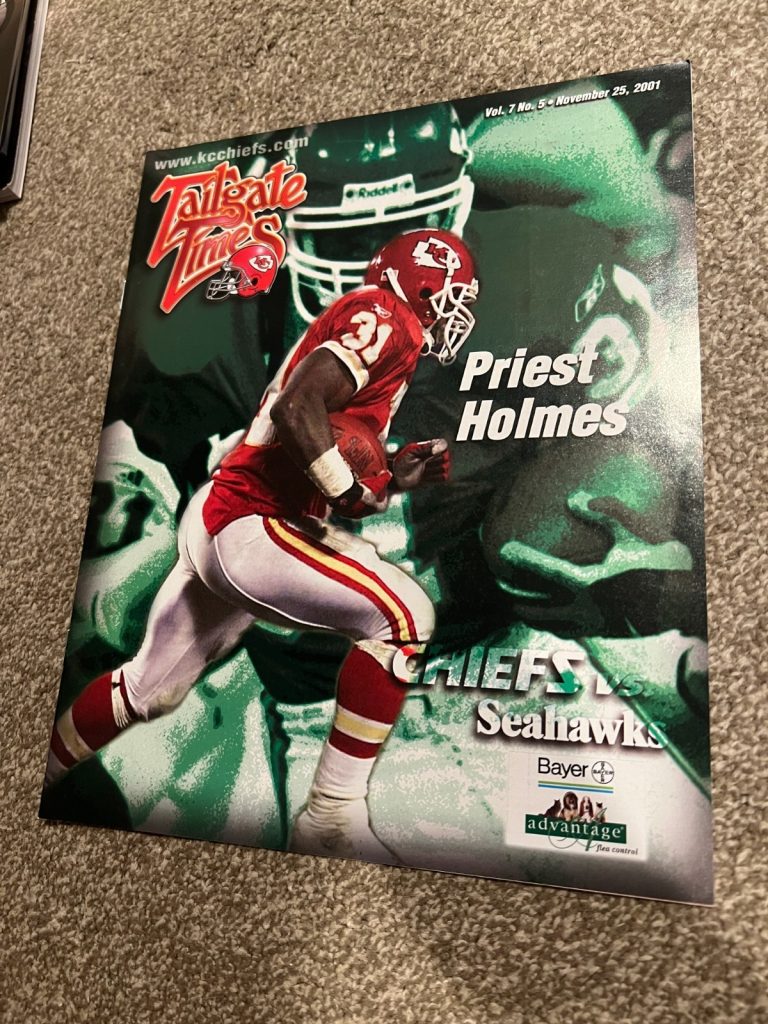 FOOTBALL TAILGATE TIMES PROGRAM KANSAS CITY CHIEFS 11/25 2001 PRIEST HOLMES
