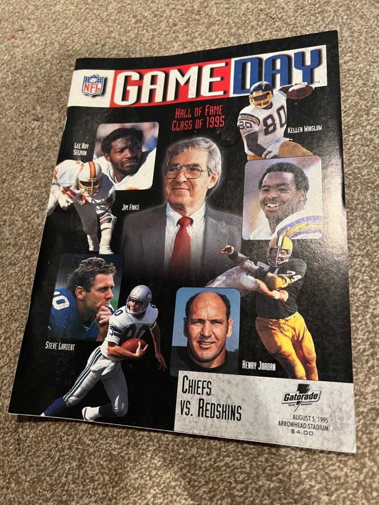 FOOTBALL PROGRAM KANSAS CITY CHIEFS WASHINGTON REDSKINS  8/5 1998 HOF COVER