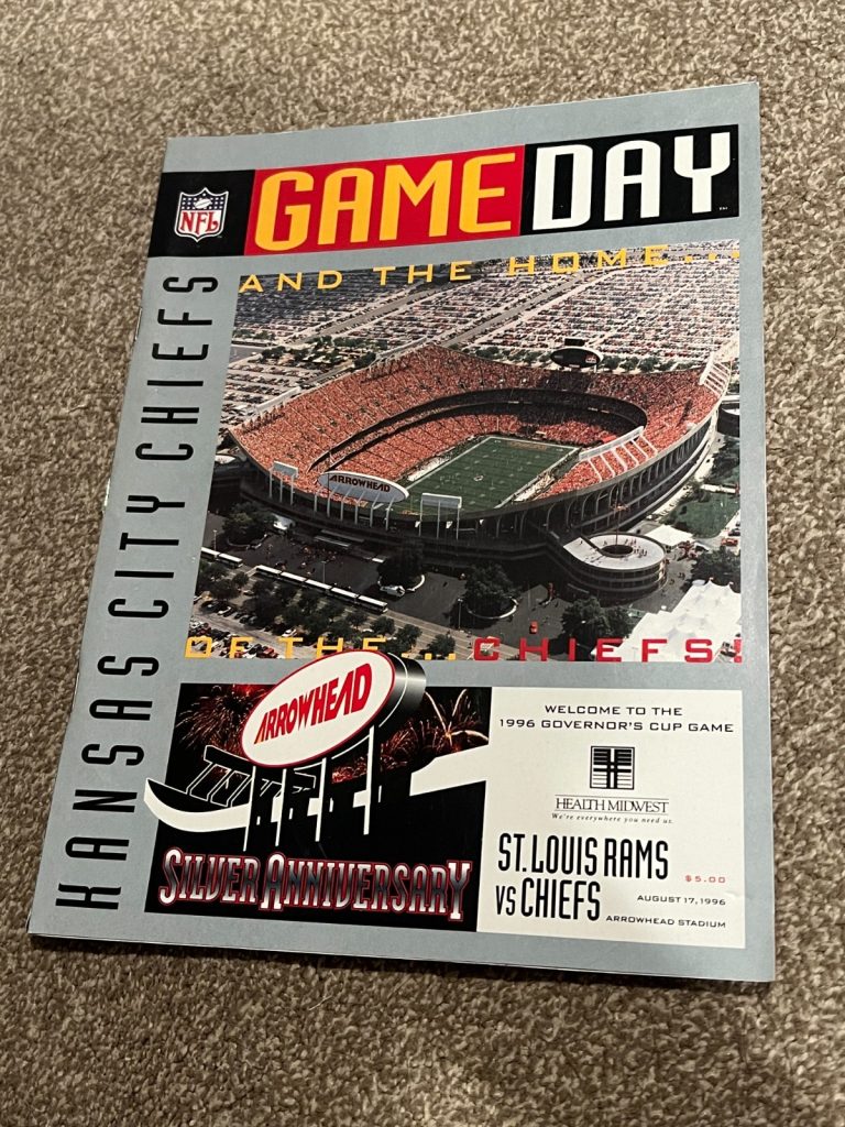 FOOTBALL PROGRAM KANSAS CITY CHIEFS ST LOUIS RAMS 8/17 1996 ARROWHEAD GAME