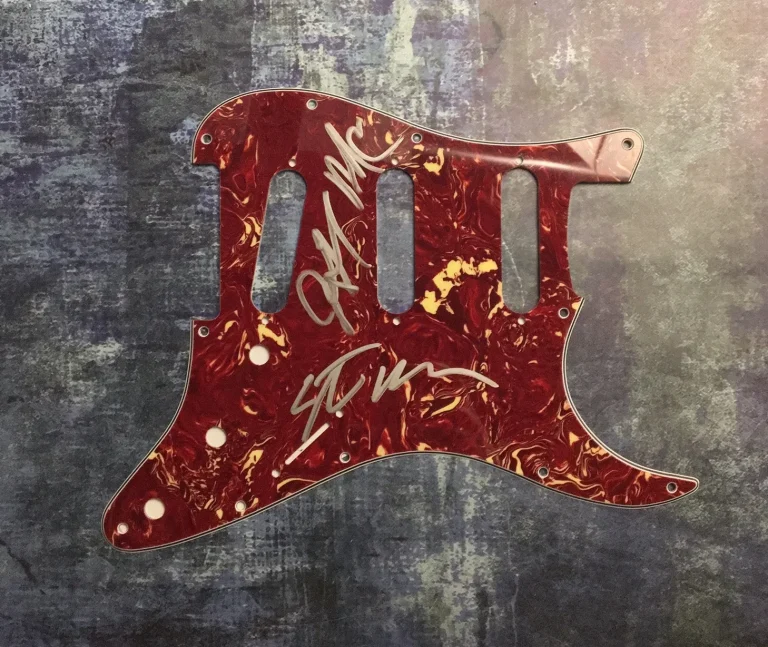 GFA Jeff & Steve McDonald REDD KROSS Chitarra Firma Protezione Pickguard
