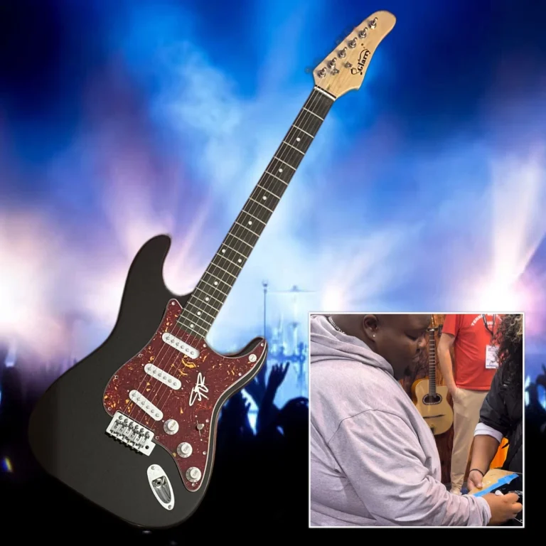 GFA Blues Star CHRISTONE KINGFISH INGRAM Signed Electric Guitar PROOF COA
