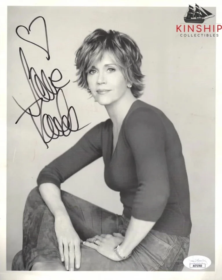 Jane Fonda signed 8x10 Photo JSA COA Actress Auto Bold B946