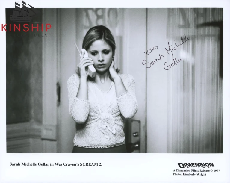 Sarah Michelle Gellar signed 8x10 Scream 2 Promo Photo JSA Vintage Auto B1206