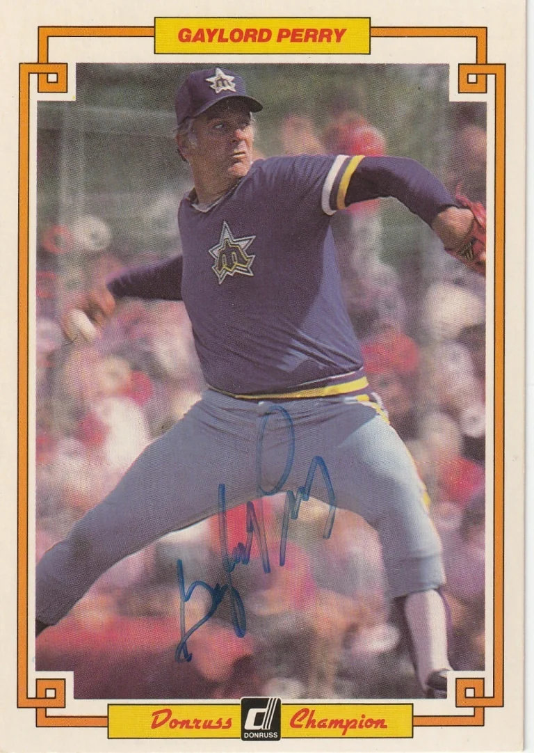 GAYLORD PERRY SEATTLE MARINERS SIGNED 1984 DONRUSS GRAND CHAMPIONS CARD #32