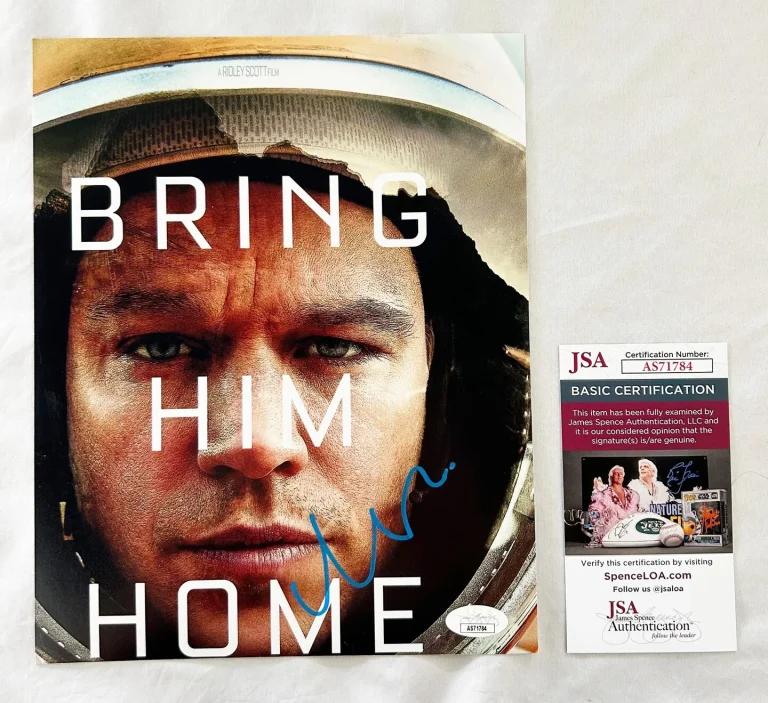 Matt Damon Signed 8x10 Photo JSA 8 COA