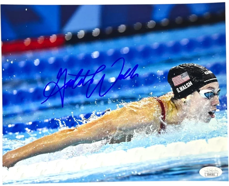 GRETCHEN WALSH SIGNED 8X10 PHOTO 2024 OLYMPICS GOLD SWIMMING USA PARIS JSA COA