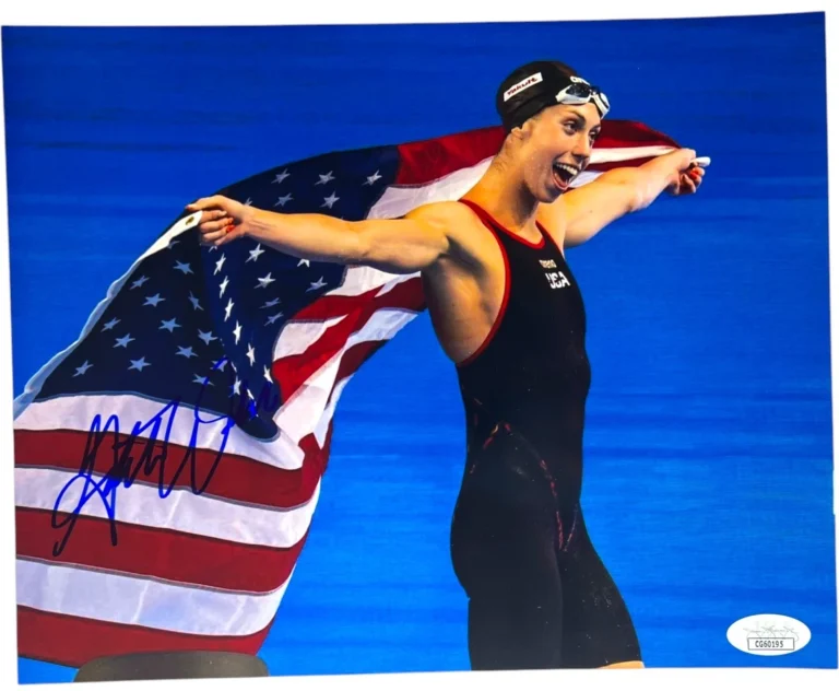 GRETCHEN WALSH SIGNED 8X10 PHOTO 2024 OLYMPICS GOLD SWIMMING USA PARIS JSA COA 1