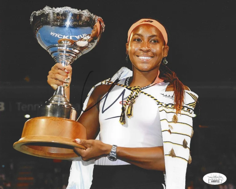 Coco Gauff USA WTA Tennis Signed Auto 8x10 PHOTO JSA Authenticated COA