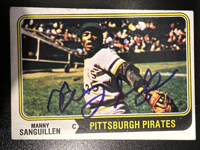 MANNY SANGUILLEN PITTSBURGH PIRATES SIGNED 1974 TOPPS CARD #28