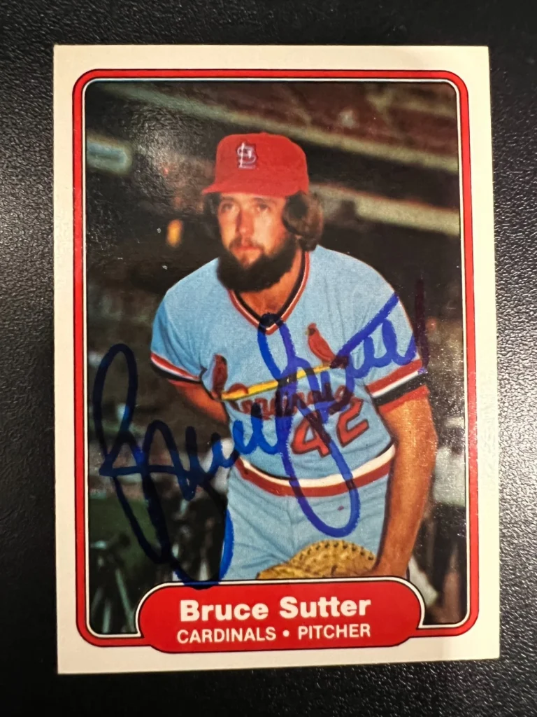 BRUCE SUTTER ST. LOUIS CARDINALS SIGNED 1982 FLEER CARD #129