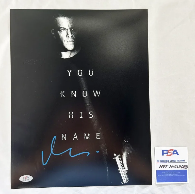 Matt Damon Signed 11x14 Photo PSA/DNA 1 COA