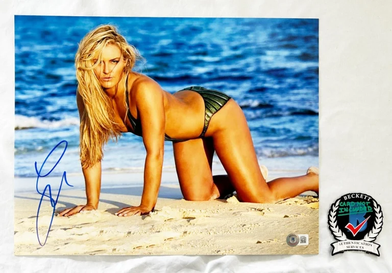 Lindsey Vonn Signed 11x14 Photo Beckett BAS 1 COA