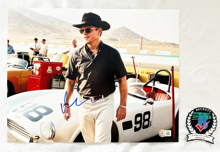 Matt Damon Signed 11x14 Photo Beckett BAS COA