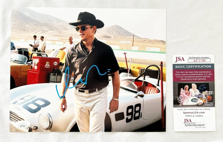 Matt Damon Signed 8x10 Photo JSA 13 COA