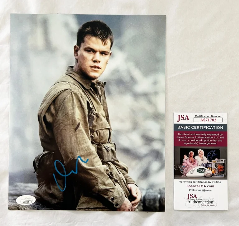 Matt Damon Signed 8x10 Photo JSA 6 COA