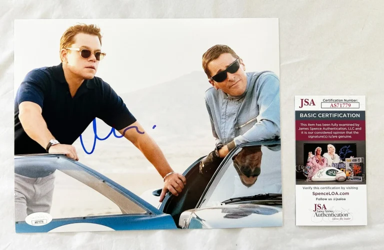 Matt Damon Signed 8x10 Photo JSA 3 COA