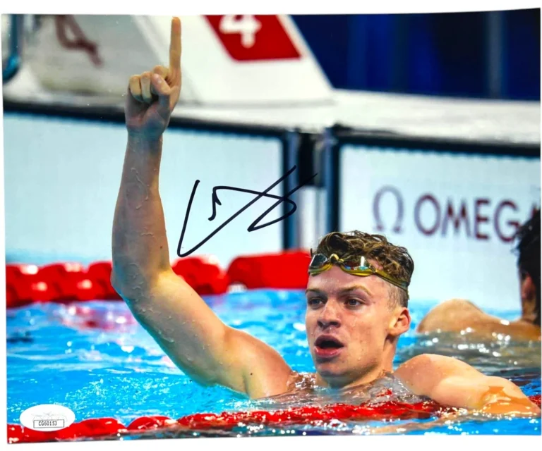 LEON MARCHAND SIGNED 8X10 PHOTO 2024 PARIS OLYMPICS GOLD SWIMMING FRANCE JSA *