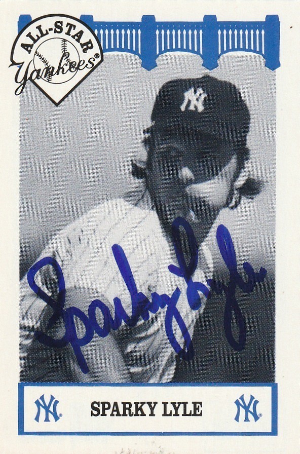 SPARKY LYLE NEW YORK YANKEES SIGNED 1992 WIZ CARD