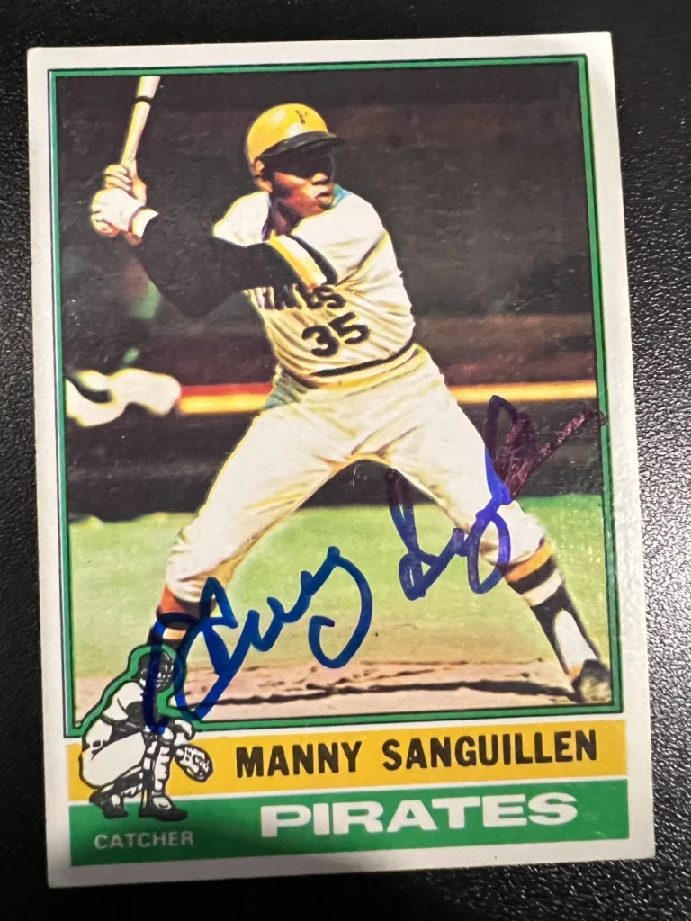MANNY SANGUILLEN PITTSBURGH PIRATES SIGNED 1976 TOPPS CARD #220