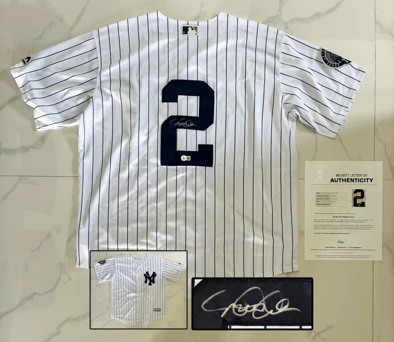 Derek Jeter Signed Jersey New York Yankees Beckett BAS COA