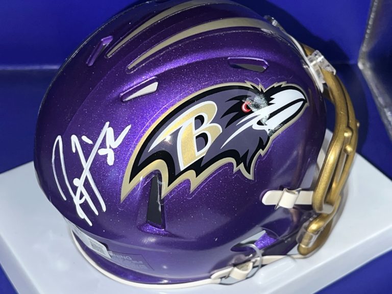 RAY LEWIS BALTIMORE RAVENS BECKETT  AUTHENTICATED SIGNED FLASH MINI HELMET