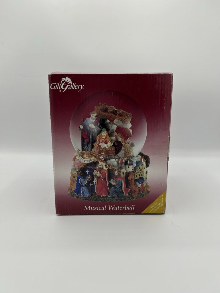 Vintage Gift Gallery Musical Waterball Silent Night Nativity Theme